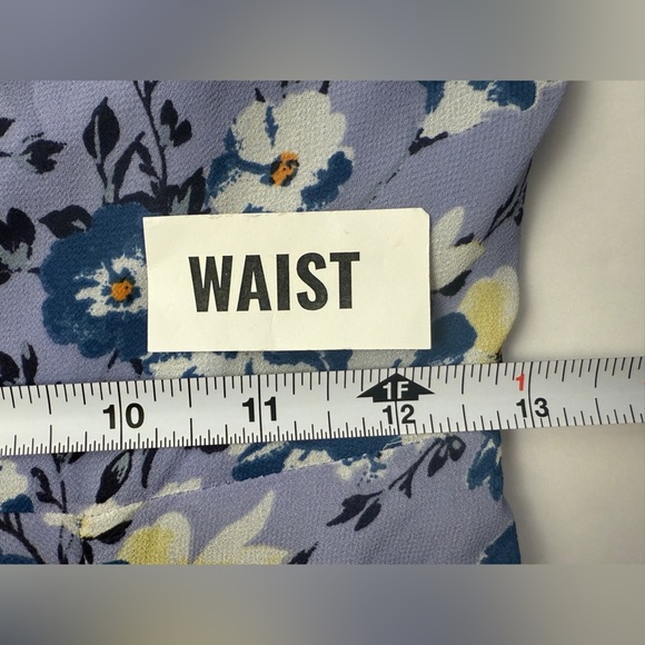 ASTR The Label Floral Shoulder Dress Ruffle Skirt Size Small - Picture 10 of 13
